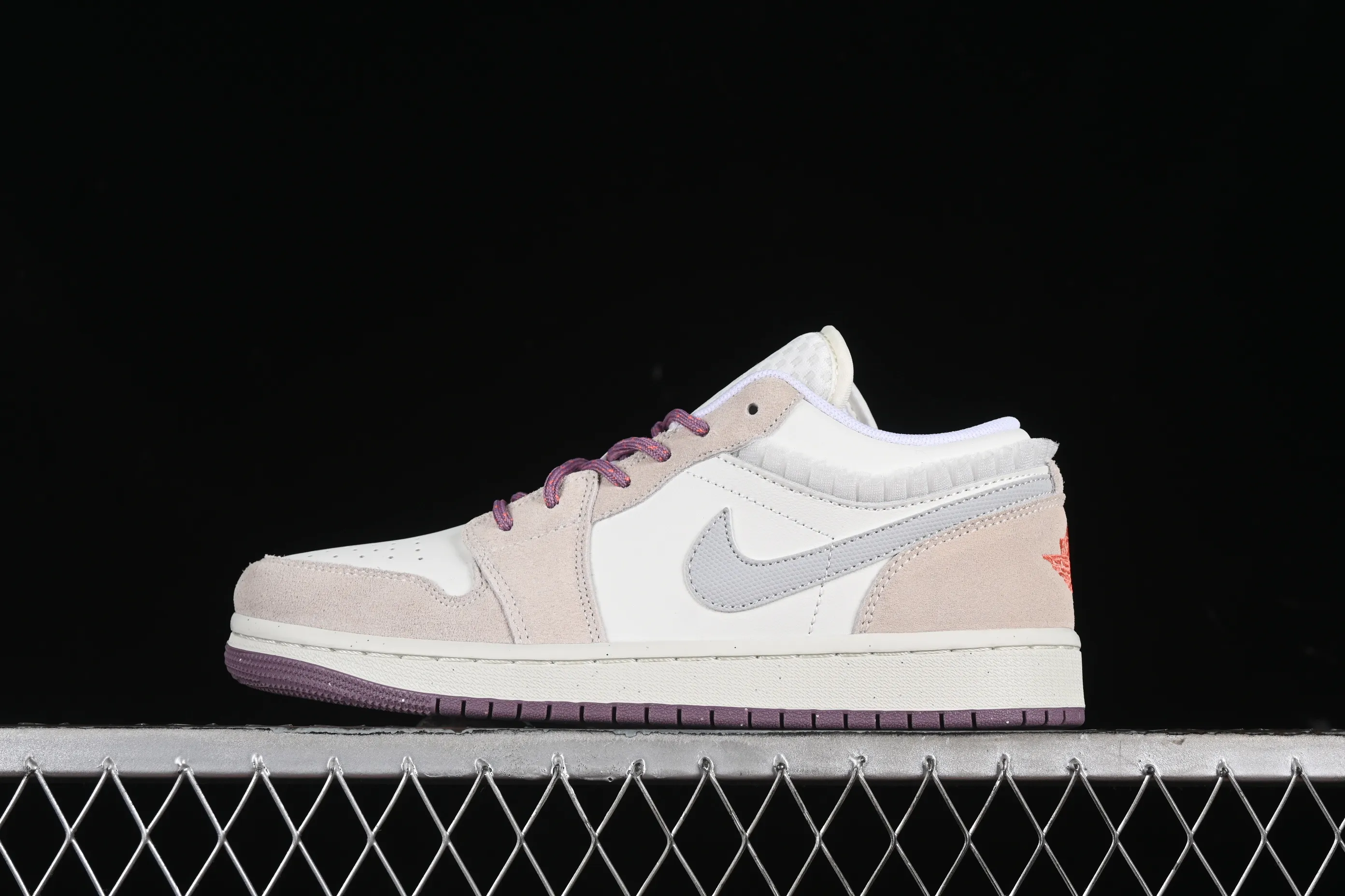 All Categories Air Jordan Jordan Series Basketball Shoes Air Jordan 1 Low Air Jordan 1 Low AJ1 Joe 1 Taro Sweetheart Low-top Retro Cultural Casual Shoes FQ8094-100